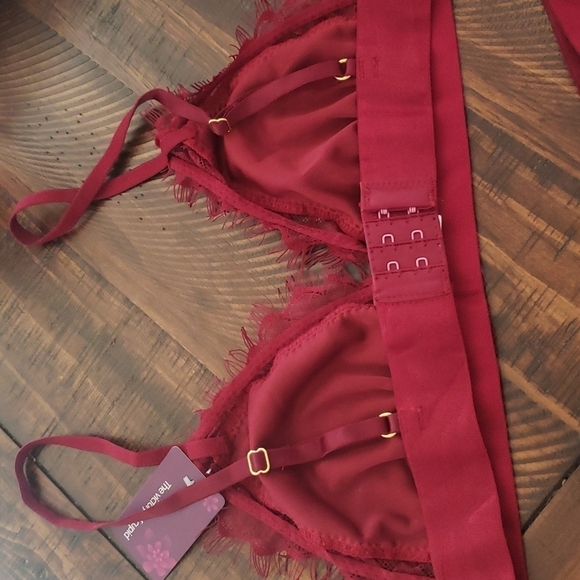Valentine Victory of cupid velvet bra and thong set - Picture 3 of 9
